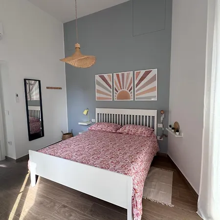 Bed & Breakfast Maison Comi